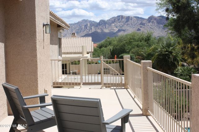 1821 W Desert Highlands Drive, Tucson, AZ 85737