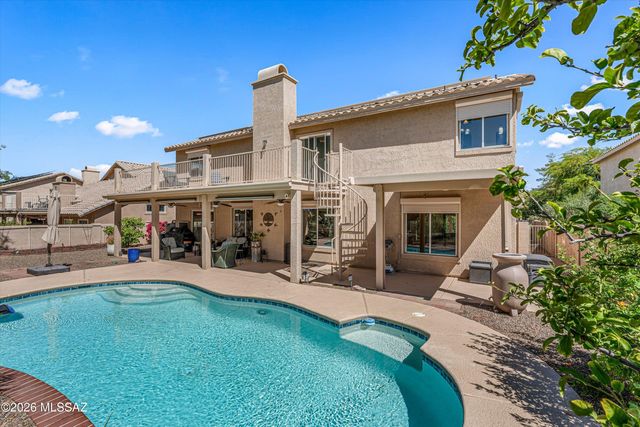 1821 W Desert Highlands Drive, Tucson, AZ 85737