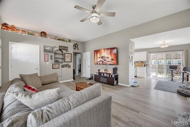 2100 Emmy Avenue, Lebanon, MO 65536