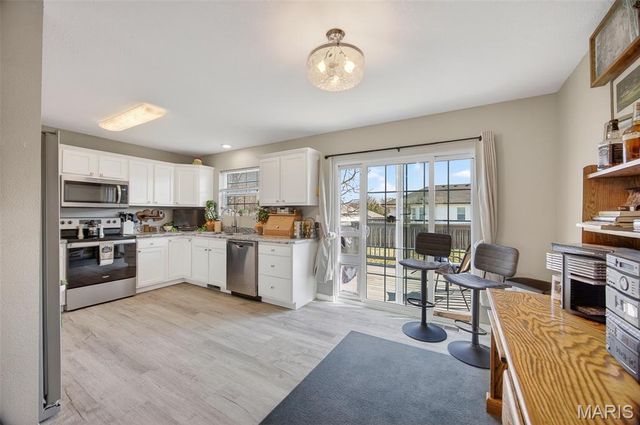 2100 Emmy Avenue, Lebanon, MO 65536