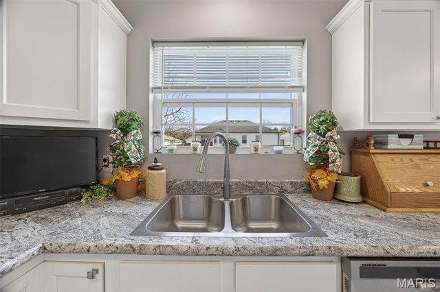 2100 Emmy Avenue, Lebanon, MO 65536