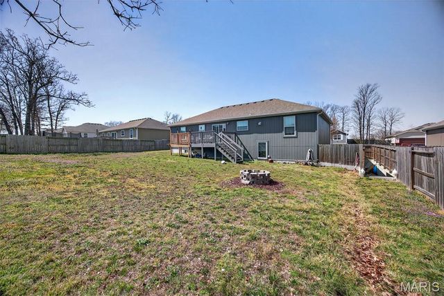 2100 Emmy Avenue, Lebanon, MO 65536