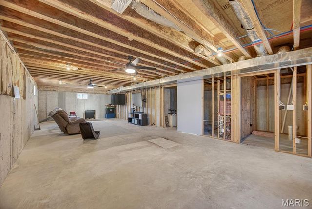 2100 Emmy Avenue, Lebanon, MO 65536