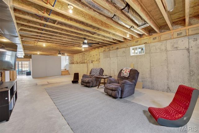 2100 Emmy Avenue, Lebanon, MO 65536