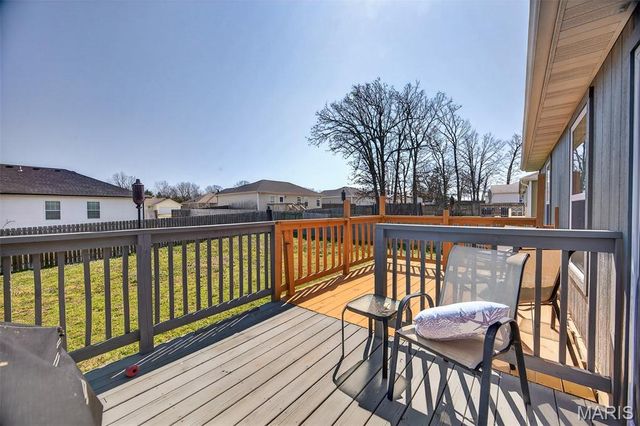 2100 Emmy Avenue, Lebanon, MO 65536