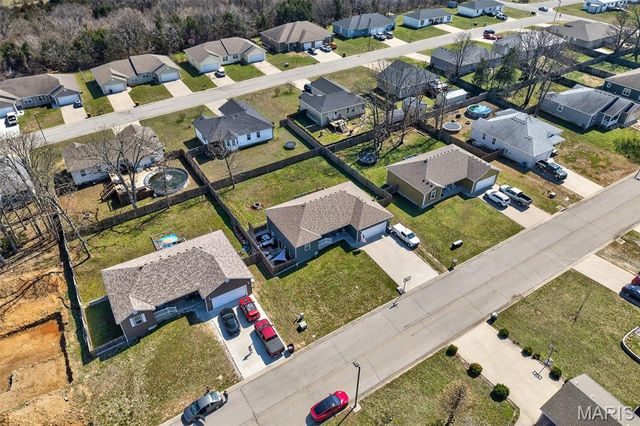 2100 Emmy Avenue, Lebanon, MO 65536