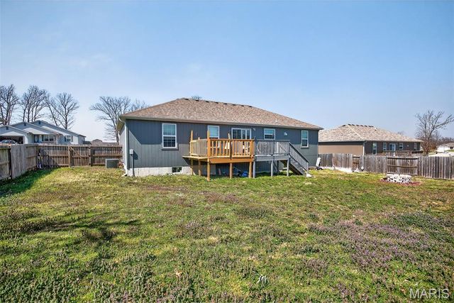 2100 Emmy Avenue, Lebanon, MO 65536