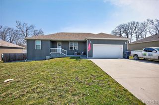 2100 Emmy Avenue, Lebanon, MO 65536