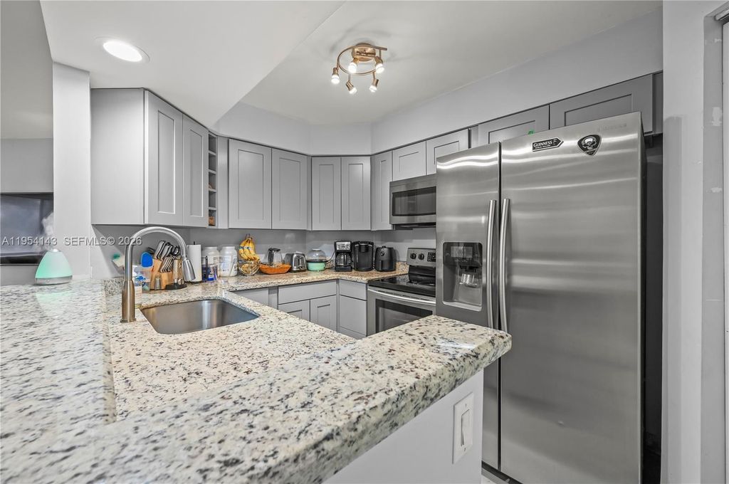 8058 NW 15th Manor 8058, Plantation, FL 33322