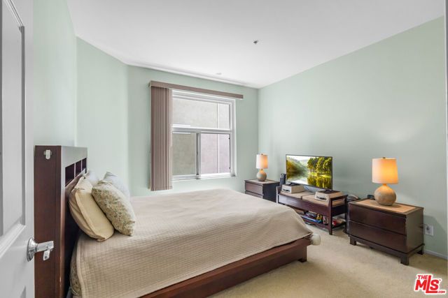 620 S Gramercy Place 222, Los Angeles, CA 90005