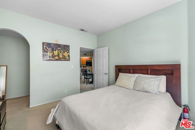620 S Gramercy Place 222, Los Angeles, CA 90005