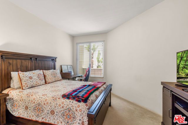 620 S Gramercy Place 222, Los Angeles, CA 90005