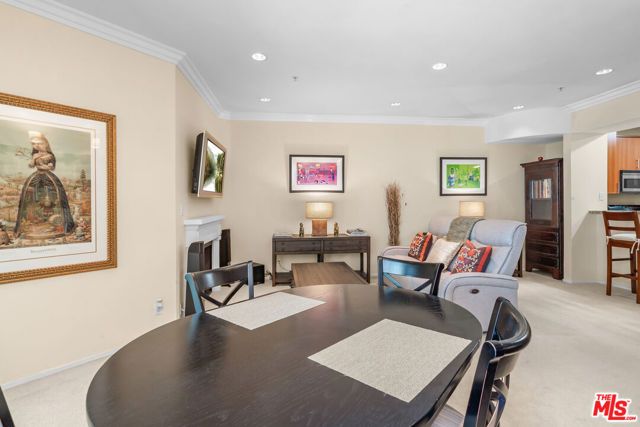 620 S Gramercy Place 222, Los Angeles, CA 90005
