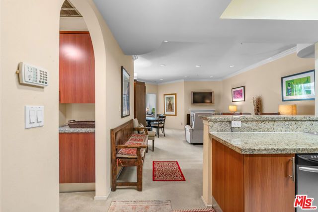 620 S Gramercy Place 222, Los Angeles, CA 90005