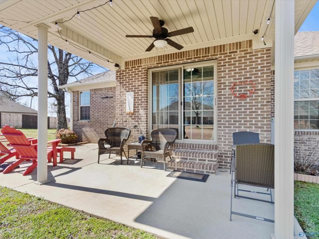 19374 Meadows Road, Athens, AL 35613