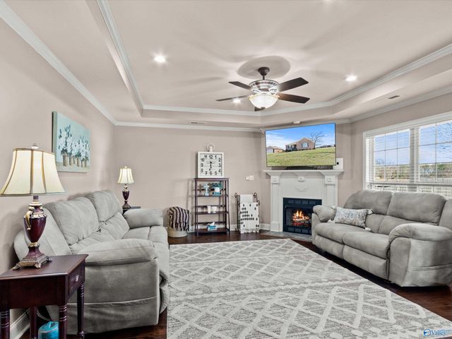 19374 Meadows Road, Athens, AL 35613