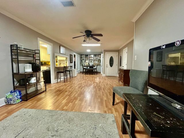 113 Tanglewood Dr., Hattiesburg, MS 39402
