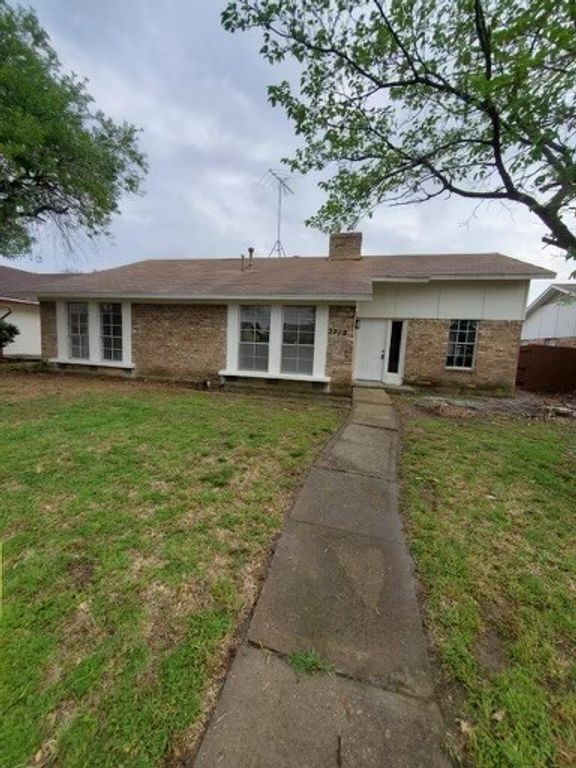 2210 Greenvalley Drive, Carrollton, TX 75007