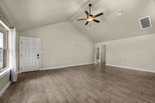 5891 NE Cornwallis Drive, Elgin, OK 73538