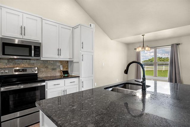 5891 NE Cornwallis Drive, Elgin, OK 73538