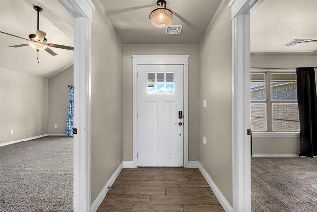 5891 NE Cornwallis Drive, Elgin, OK 73538