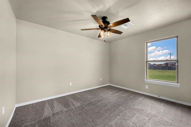 5891 NE Cornwallis Drive, Elgin, OK 73538