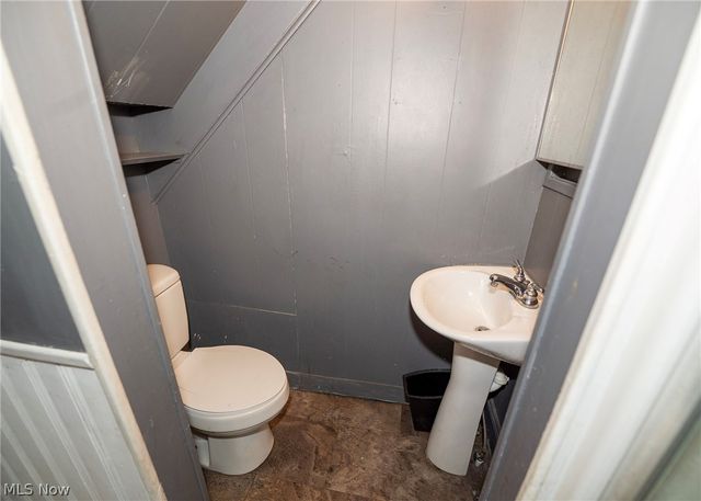 337 3rd Street NW, New Philadelphia, OH 44663