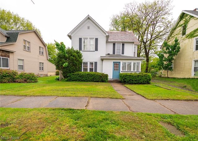 337 3rd Street NW, New Philadelphia, OH 44663