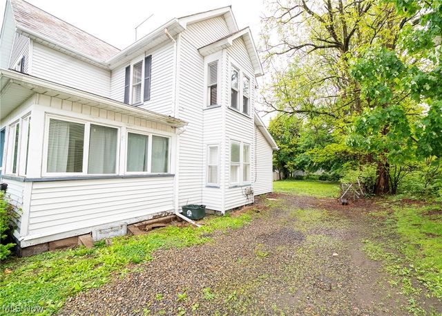 337 3rd Street NW, New Philadelphia, OH 44663