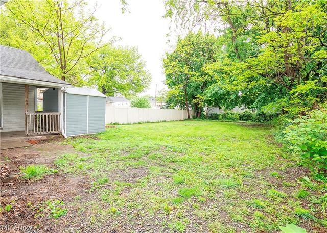 337 3rd Street NW, New Philadelphia, OH 44663