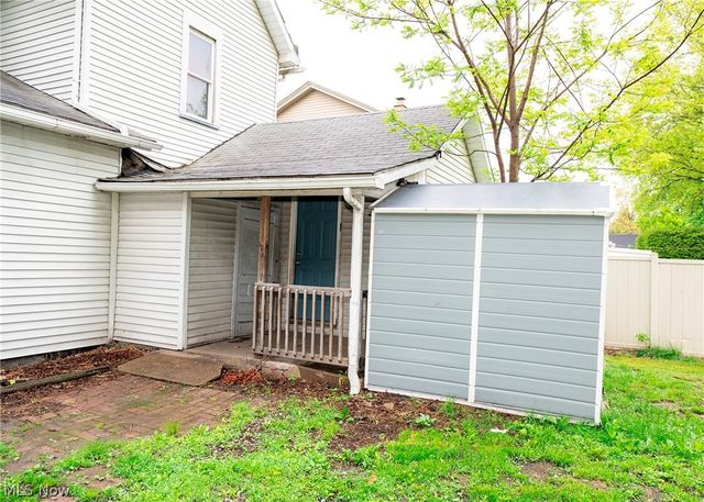 337 3rd Street NW, New Philadelphia, OH 44663