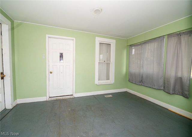 337 3rd Street NW, New Philadelphia, OH 44663