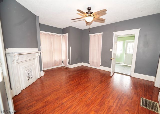 337 3rd Street NW, New Philadelphia, OH 44663