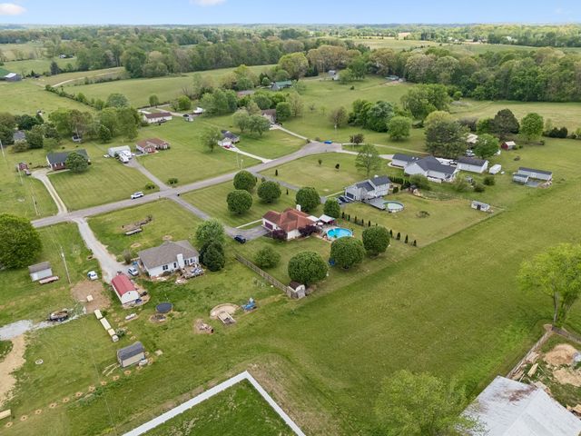 2075 Nikki Dr, Springfield, TN 37172