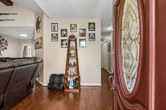 2075 Nikki Dr, Springfield, TN 37172