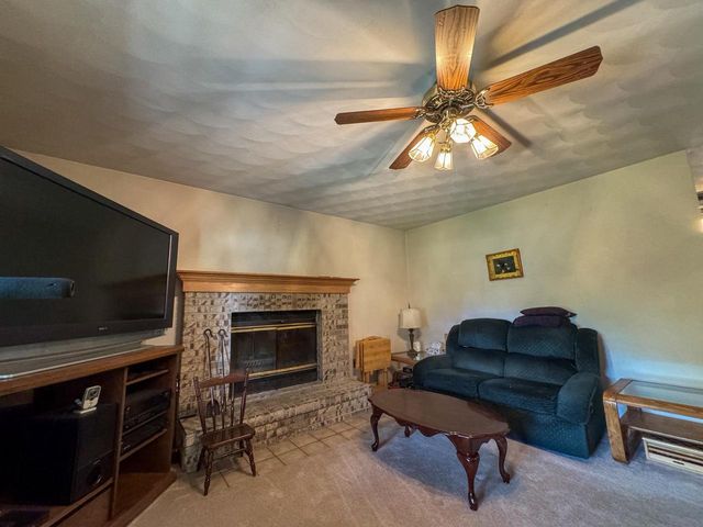 7938 E State Rd 59, Milton, WI 53563