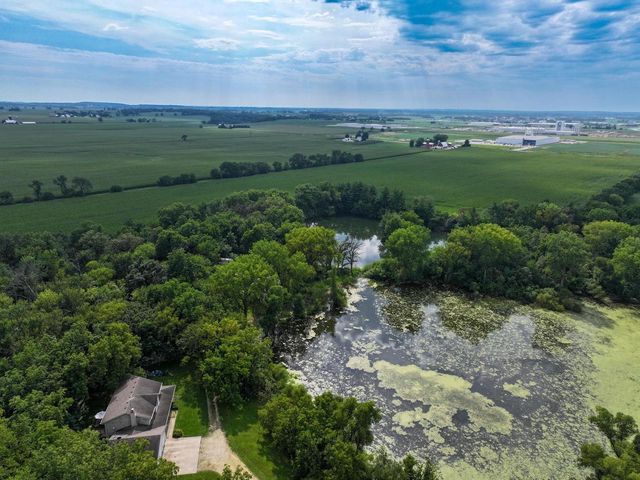 7938 E State Rd 59, Milton, WI 53563