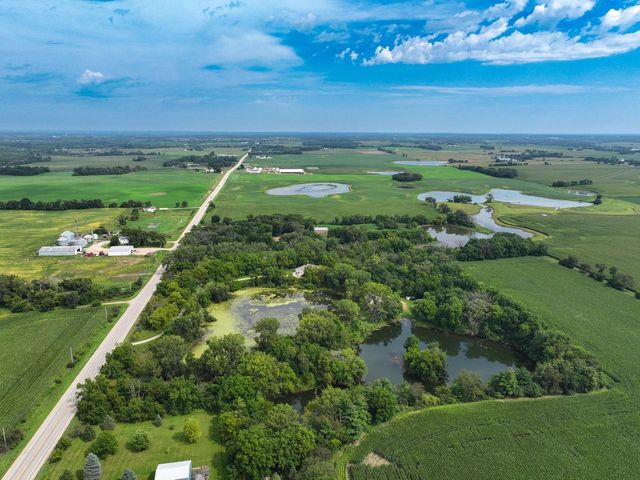 7938 E State Rd 59, Milton, WI 53563