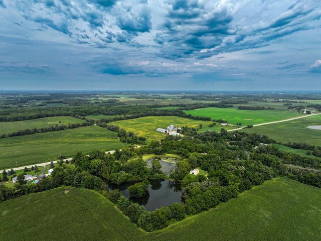 7938 E State Rd 59, Milton, WI 53563