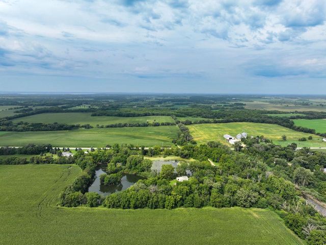 7938 E State Rd 59, Milton, WI 53563