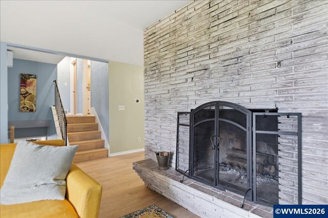 671 Cascade Dr NW, Salem, OR 97304