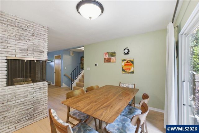 671 Cascade Dr NW, Salem, OR 97304