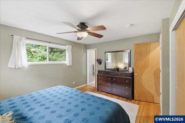 671 Cascade Dr NW, Salem, OR 97304