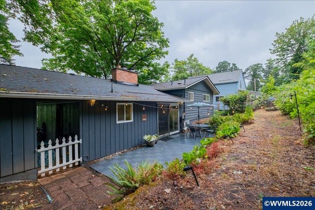 671 Cascade Dr NW, Salem, OR 97304