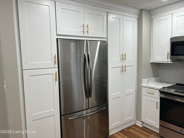 6802 Reelfoot Lake Ct, Louisville, KY 40291