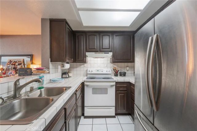 2321 S Magnolia 12 C, Ontario, CA 91762