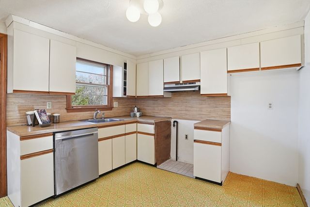 79 Gold St., Randolph, MA 02368