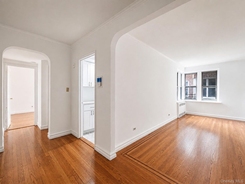 63-109 Saunders Street A8, Rego Park, NY 11374 — exterior