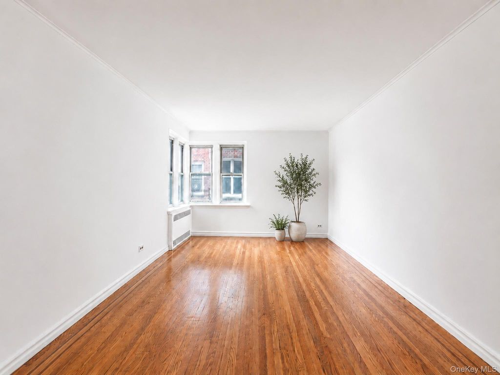 63-109 Saunders Street A8, Rego Park, NY 11374 — photo 2