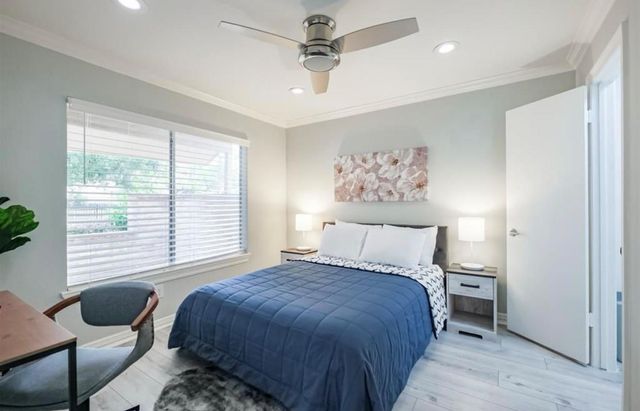 11643 Village Place Drive 194, Houston, TX 77077